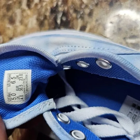 Brand New Vans women's Off The Wall skateboard blue palace shoes size 6.5.    03