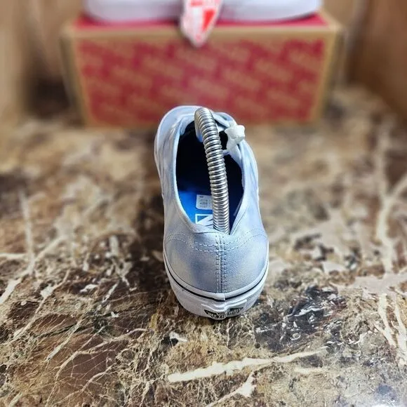 Brand New Vans women's Off The Wall skateboard blue palace shoes size 6.5.    03