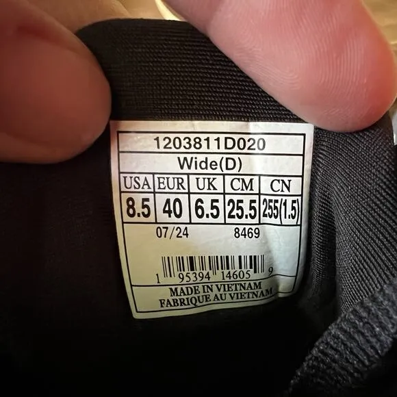 Brooks Women's Adrenaline GTS 23 Black Road Running Shoes Sneakers 8.5 D