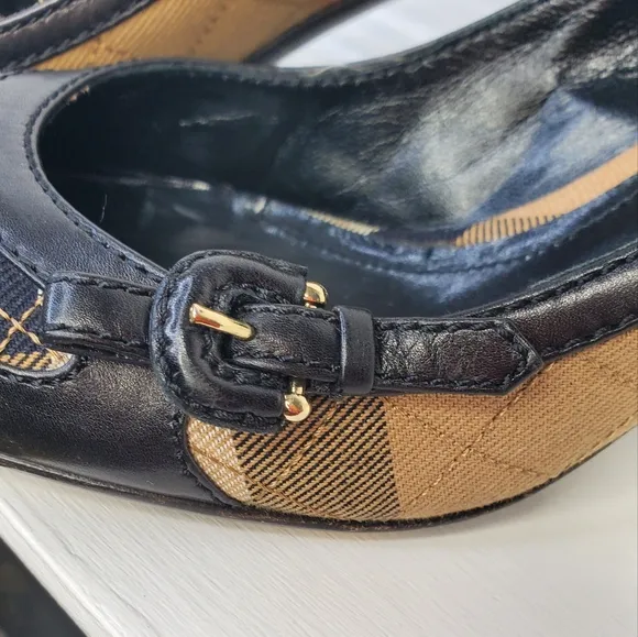Burberry Black and Tan Heels with Classic Elegance