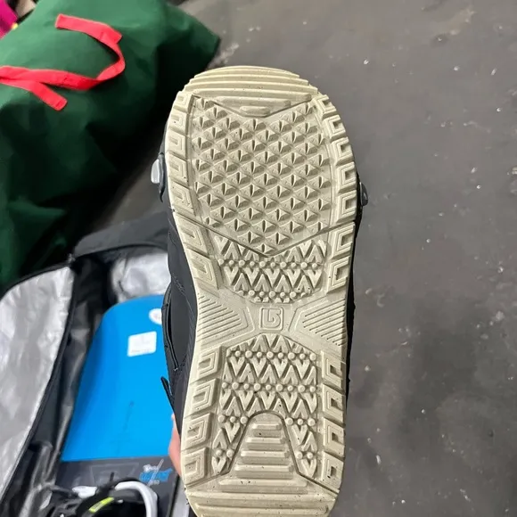 Burton Photon Step On Boots For Men. imaculate condition and in excellent shape.