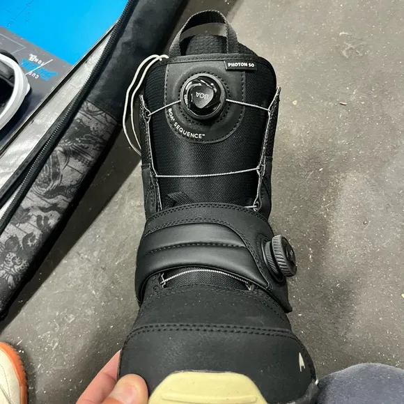Burton Photon Step On Boots For Men. imaculate condition and in excellent shape.