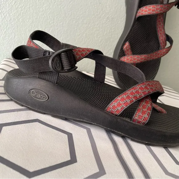 Chaco | Men’s 11 Red Toe Strap Walking Outdoor Sandals