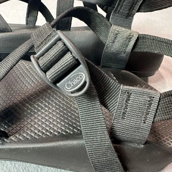 Chaco Sandals Mens 12 Z2 Classic Black Toe Loop Walking Hiking Ankle Strap