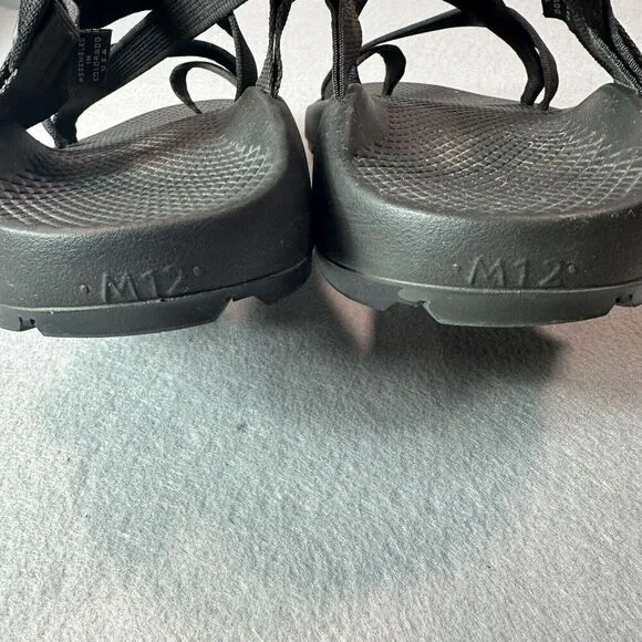 Chaco Sandals Mens 12 Z2 Classic Black Toe Loop Walking Hiking Ankle Strap