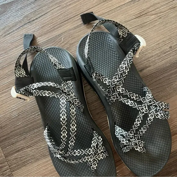 Chaco Sandals Women's 11 ZX/2 Classic Black &amp; White Outdoor Gorpcore