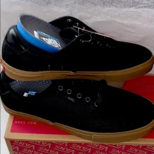 :Ⓜ️CHIMA PERGUSON PRO SYDNEY X-TUFF BLACK/GUM ULTRA CUSH LITE BRAND NEW VANS