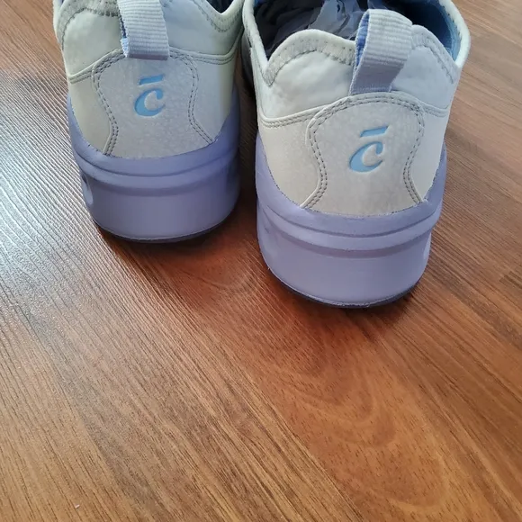 CLOVE Men's Healthcare Sneakers Size 13 New