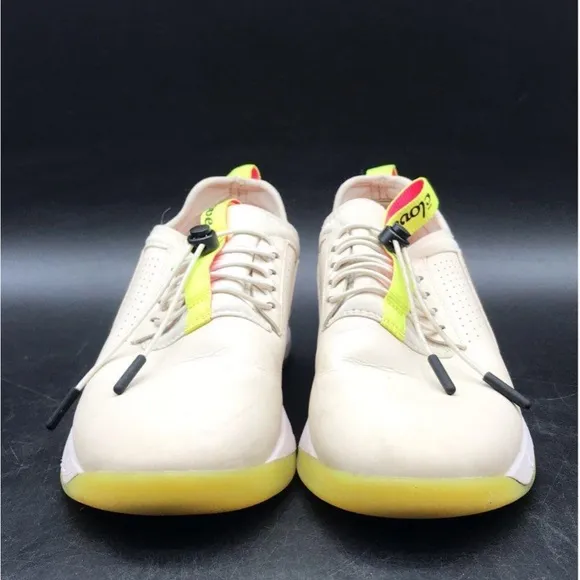 Clove Women’s Classic Sneaker in Lemon Aid