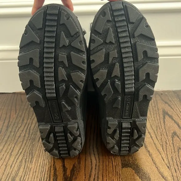 Columbia Powderbug Snow Boots Size 6 Big Kid NEW