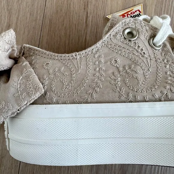 ⭐Converse Chuck Taylor All Star Lift Bow Womens Shoes Sz 8.5 Embroidered A10246C