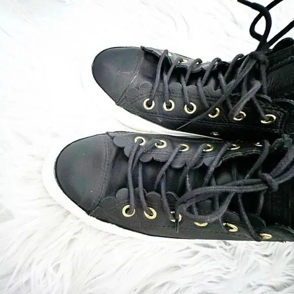 CONVERSE | Chuck Taylor Leather Black Gold Scallop Lace Up | 8 Women's / 6 Men's