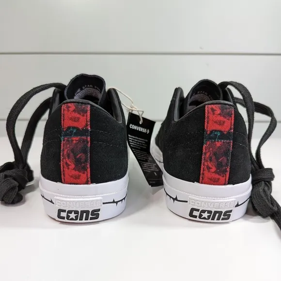 Converse Cons One Star Pro Roses A01579C Black Red Suede Skateboard shoes sz 10