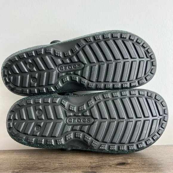 Crocs Classic Lined Green Black Glitter Clogs Men’s Size 12