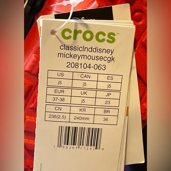 Crocs Classic Lined Red Clogs Shoes Disney Mickey Mouse 208104-063 Sz J4, J5 NEW