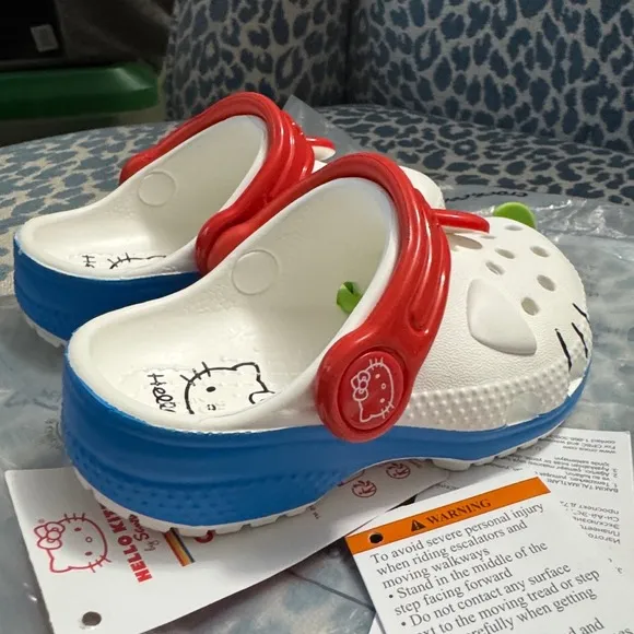 Crocs Hello Kitty Classic Clog /  Size 5 Toddler