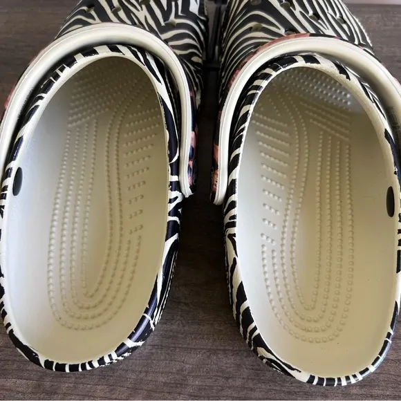 Crocs NEW Classic Animal Remix Unisex Clog Size 7 or 9 #B1820