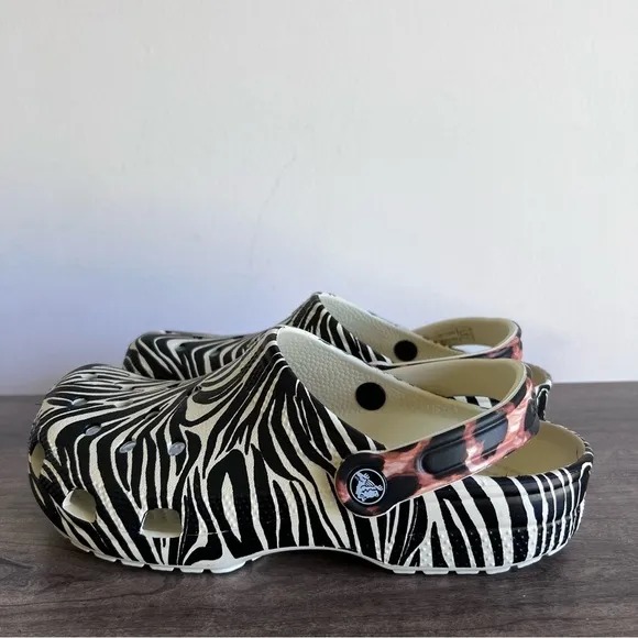 Crocs NEW Classic Animal Remix Unisex Clog Size 7 or 9 #B1820