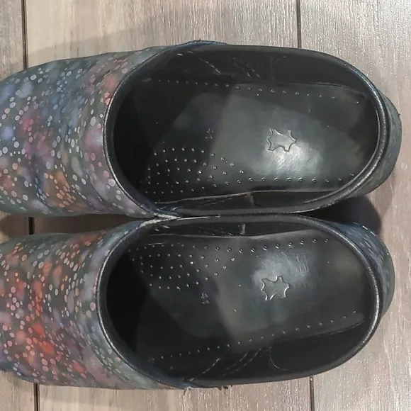 Dansko clogs mules shoes  sz 42 US 11.5-12
