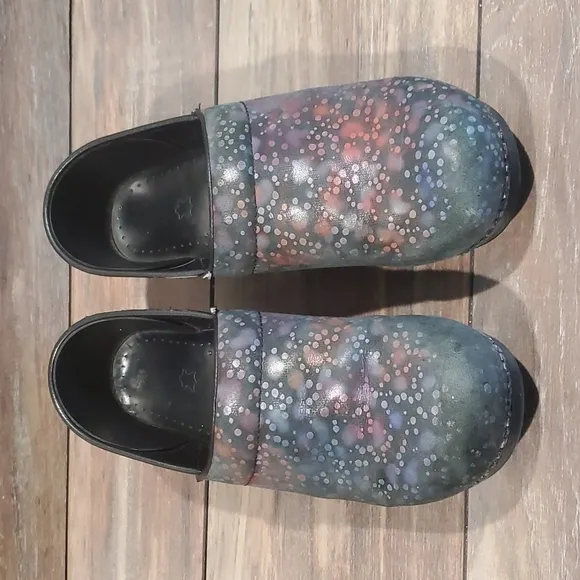 Dansko clogs mules shoes  sz 42 US 11.5-12