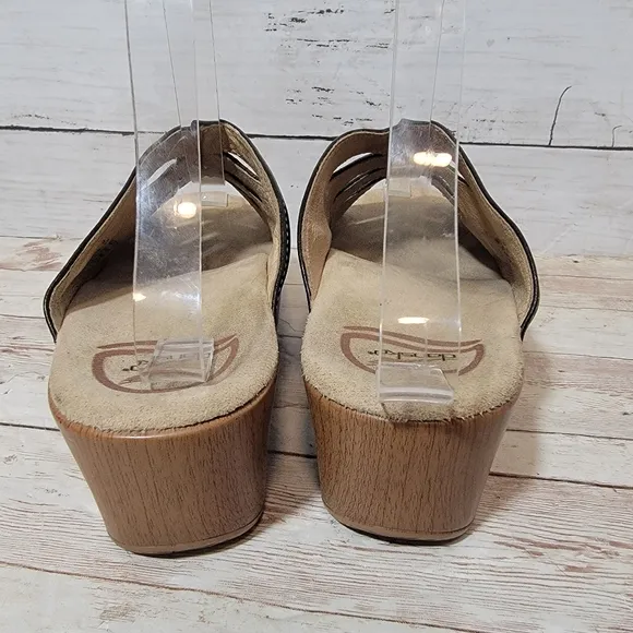 Dansko Sheri Sandal 37  Tooled Roses &amp; Studs