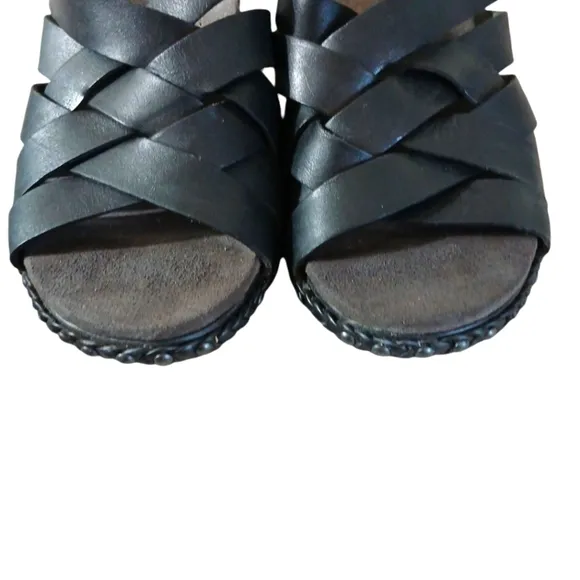 Dansko Torie Woven Leather Open Toed Clogs Cut Out Heel Sandals size  9