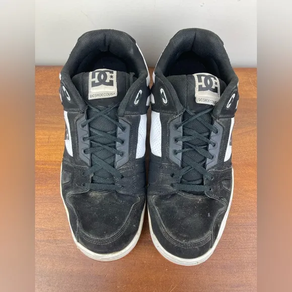 DC Shoe Co USA Stag Shoes Black White Suede Skateboard 320188 MEN’s Size 14.