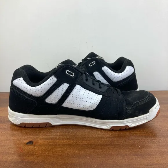 DC Shoe Co USA Stag Shoes Black White Suede Skateboard 320188 MEN’s Size 14.
