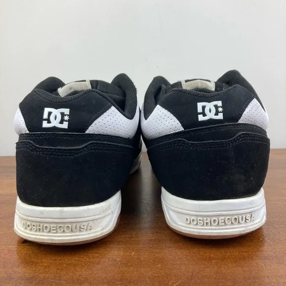 DC Shoe Co USA Stag Shoes Black White Suede Skateboard 320188 MEN’s Size 14.