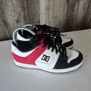 DC Shoes Black Red White Skateboard Sneaker Vintage Y2K Manteca 3 Sz 7.5