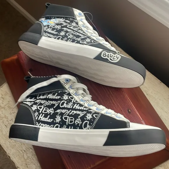 Disney Bluey Men's High Top Sneaker size 11.5