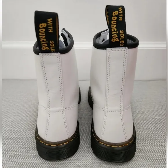 Doc Dr Martens Zavala White Leather Boots Airwair Combat Women 9 Men 8 unisex