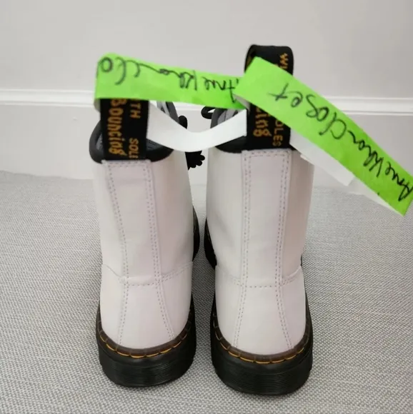 Doc Dr Martens Zavala White Leather Boots Airwair Combat Women 9 Men 8 unisex