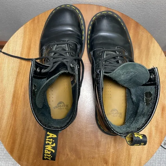 Dr. Martens 1460 8 Eye Men 8 Women’s 9 Black Lace Up Punk Grunge Combat Boots