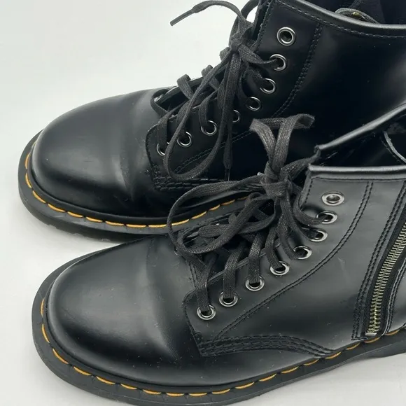 Dr. Martens 1460 ELS  6 M 7 L Black Smooth Zipper Boots