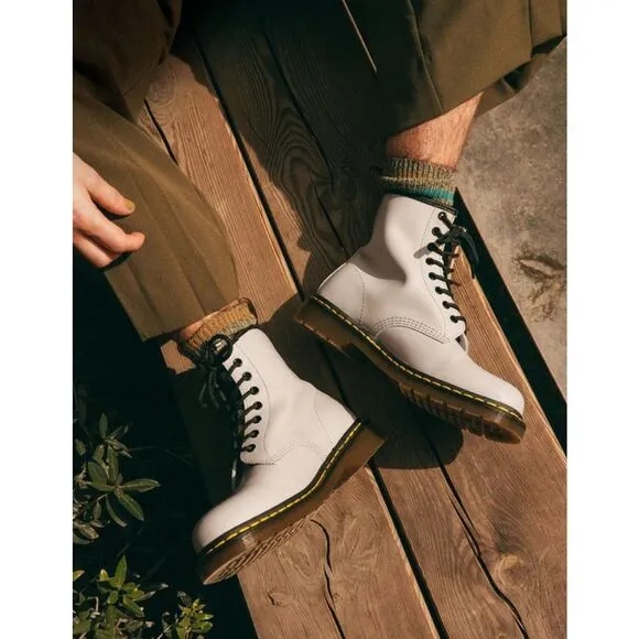 Dr. Martens 1460 Smooth Boots Vintage Taupe Unisex sz 11 Men/12 Women NEW
