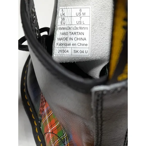 Dr Martens 1460 Tartan Plaid 8-Eye Black Blue Green Red Boots Women Sz 7 Men 6