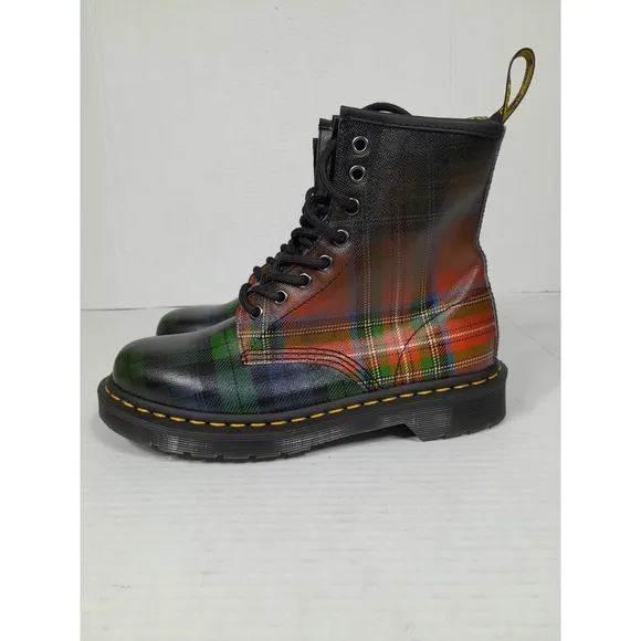 Dr Martens 1460 Tartan Plaid 8-Eye Black Blue Green Red Boots Women Sz 7 Men 6