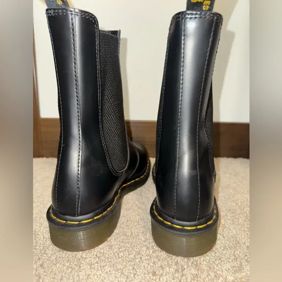 Dr. Martens Black Chelsea smooth 2976 HI NEW SZ 7 men/8 women’s (DISCONT…