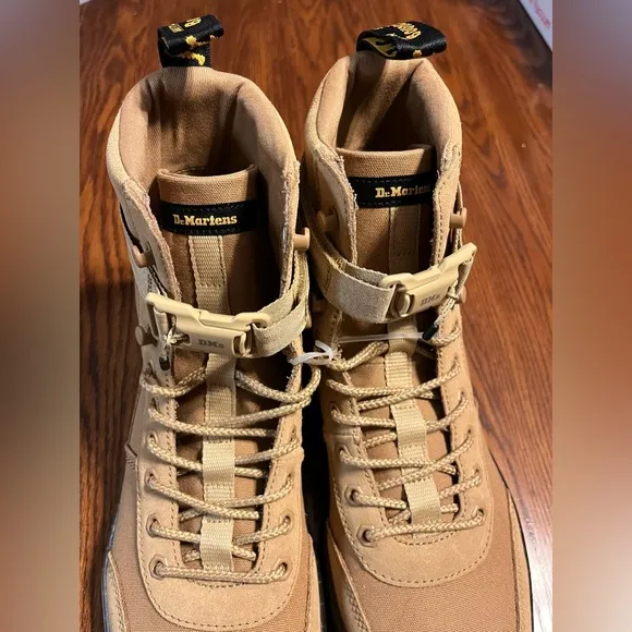 Dr. Martens Combs Tech Boots Tan Beige - LA004 - Men Sz 10 / Women Sz 11 - NEW
