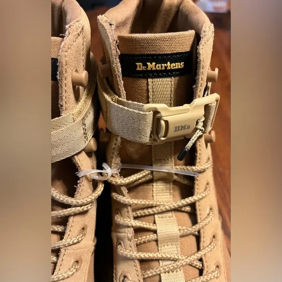 Dr. Martens Combs Tech Boots Tan Beige - LA004 - Men Sz 10 / Women Sz 11 - NEW