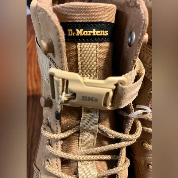 Dr. Martens Combs Tech Boots Tan Beige - LA004 - Men Sz 10 / Women Sz 11 - NEW