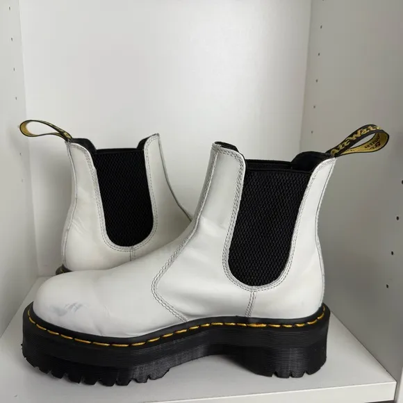 Dr. Martens - Leather Platform Chelsea Boots - Size EU 39