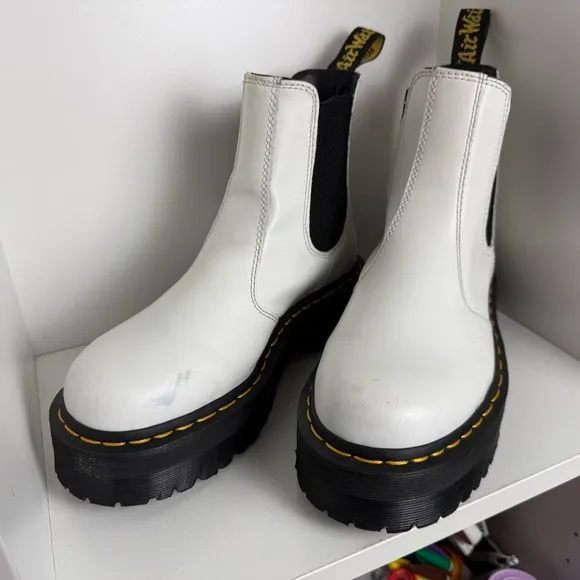 Dr. Martens - Leather Platform Chelsea Boots - Size EU 39