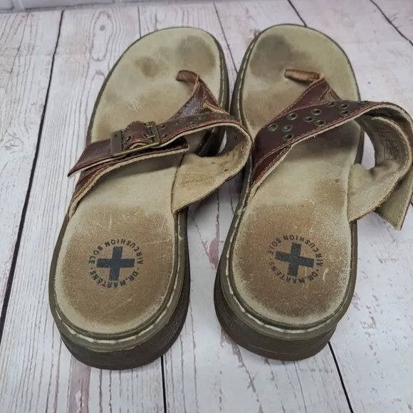 Dr Martens Sandals Womens 8 Eartha Slip-on Strappy Buckled grommet comfort beach