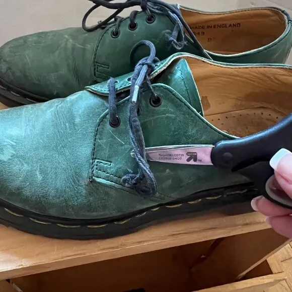Dr. Martens Size 5 Green Leather The Original Air Cushion Low Top Oxford Shoes
