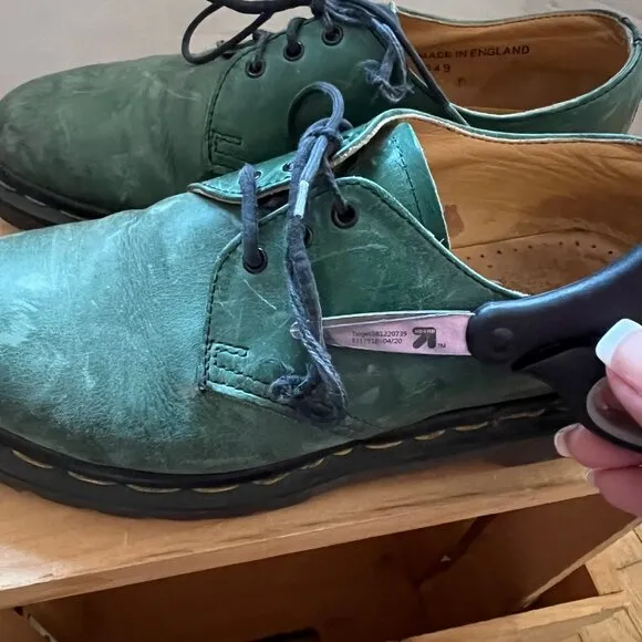 Dr. Martens Size 5 Green Leather The Original Air Cushion Low Top Oxford Shoes