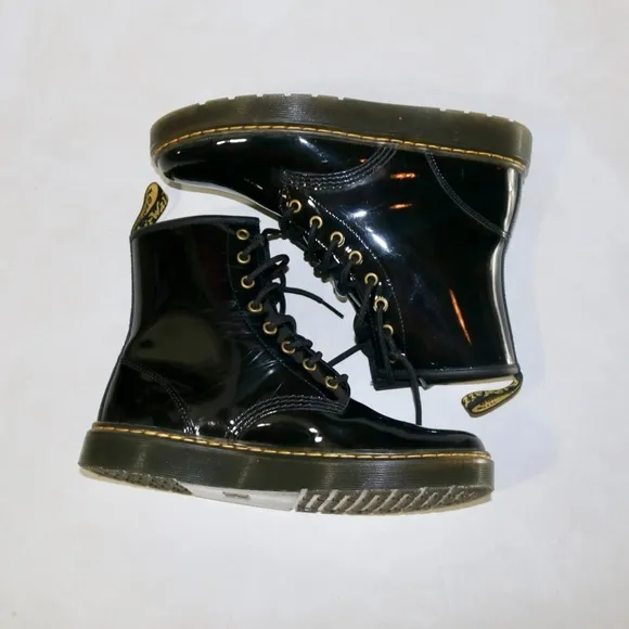 Dr. Martens Unisex Patent Leather Zavala Combat Boots in Black