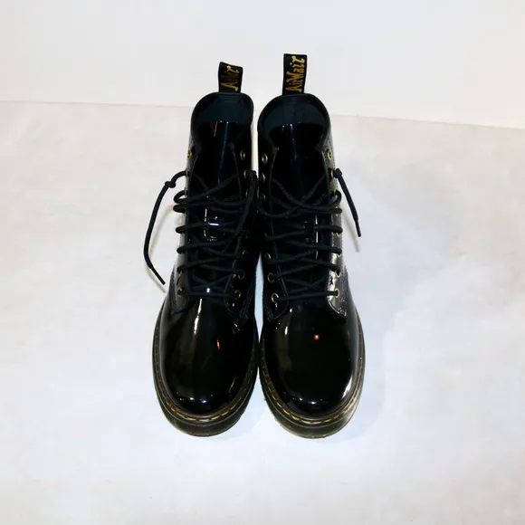 Dr. Martens Unisex Patent Leather Zavala Combat Boots in Black