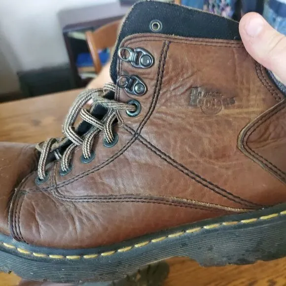 Dr. Martens brown leatger lace up men boots sz. 10